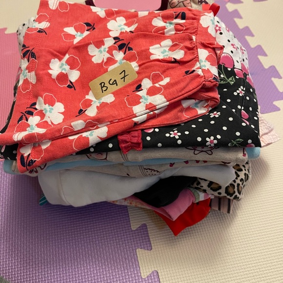 Floral and Patterned Clothing Bundle - Picture 5 of 5